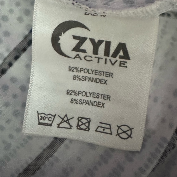 Zyia XL Black & White Patterned Activr tank top Top - Picture 5 of 5